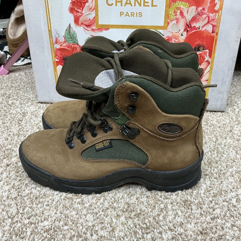 GORE-TEX Men's Brown and Green Hiking Boots